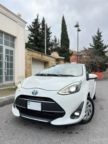 Toyota Aqua 2018, 95,000 km - 1.5 l - Bakı