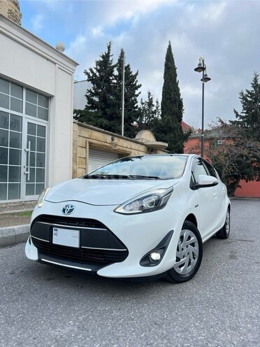 Toyota Aqua 2018, 95,000 km - 1.5 l - Bakı