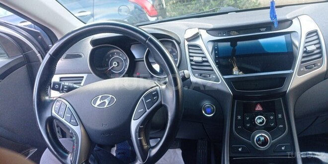 Hyundai Elantra 2015, 137,000 km - 2.0 l - Bakı