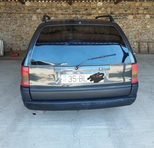 Opel Astra 1994, 677,000 km - 1.6 l - Qazax