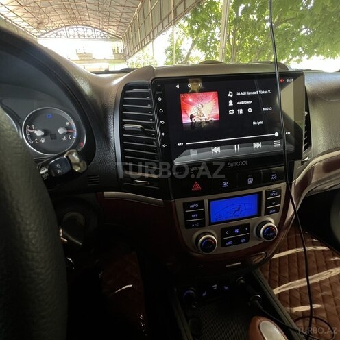 Hyundai Santa Fe-9