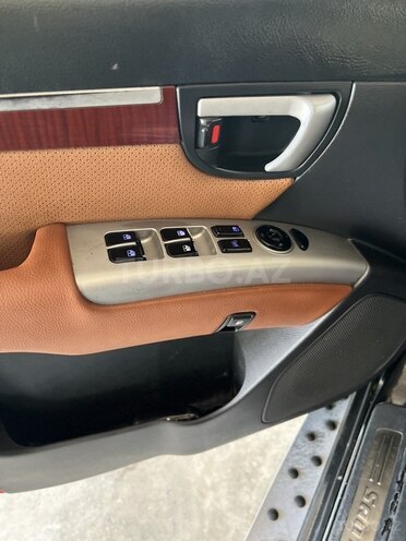 Hyundai Santa Fe-16