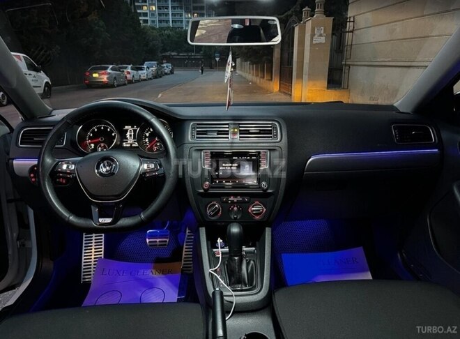 Volkswagen Jetta 2017, 232,500 km - 1.4 л - Bakı