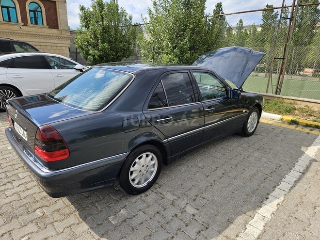 Mercedes C 200 1997, 244,122 km - 2.0 l - Bakı