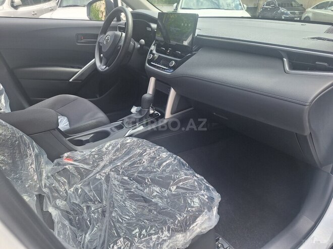 Toyota Corolla Cross 2025, 0 km - 2.0 л - Bakı