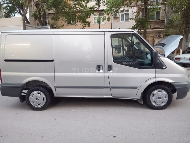 Ford Transit 2009, 236,000 km - 2.2 л - Bakı