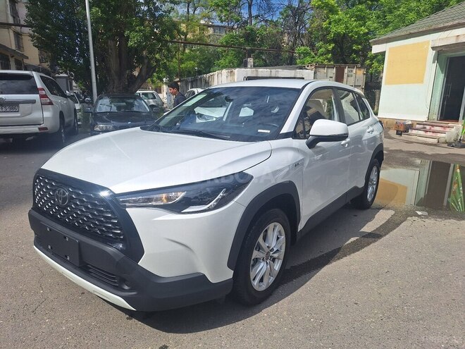 Toyota Corolla Cross 2025, 0 km - 2.0 л - Bakı