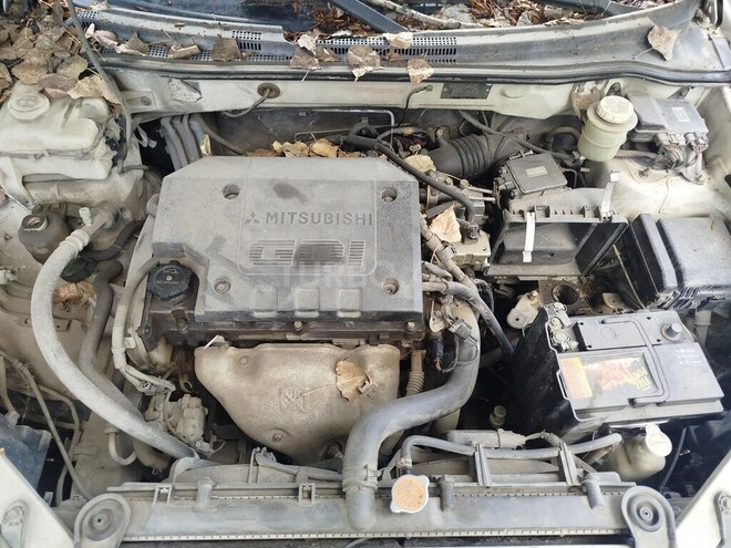Mitsubishi Airtrek 2002, 314,231 km - 2.4 l - İsmayıllı