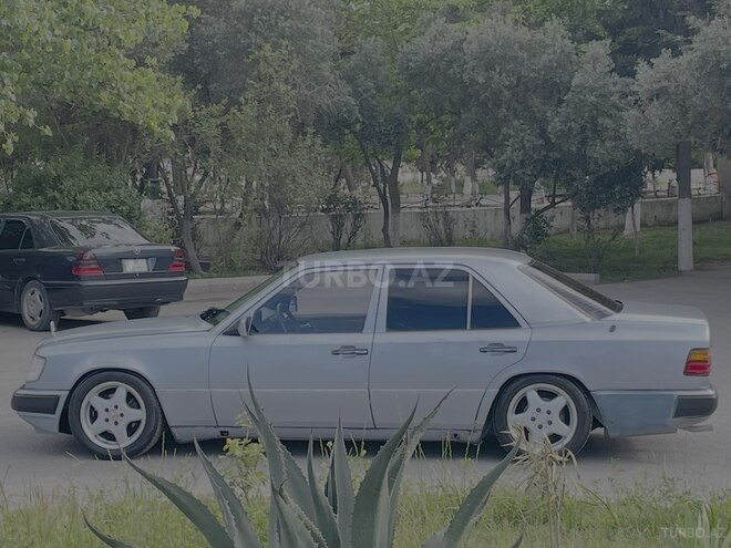 Mercedes E 200 1992, 280,000 km - 2.0 l - Bakı