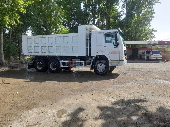 HOWO Sinotruk 2012, 320,000 km - 9.7 l - Bərdə