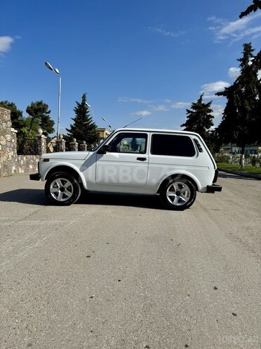 LADA (VAZ) Niva 2024, 9,700 km - 1.7 l - Quba