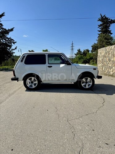 LADA (VAZ) Niva 2024, 9,700 km - 1.7 l - Quba