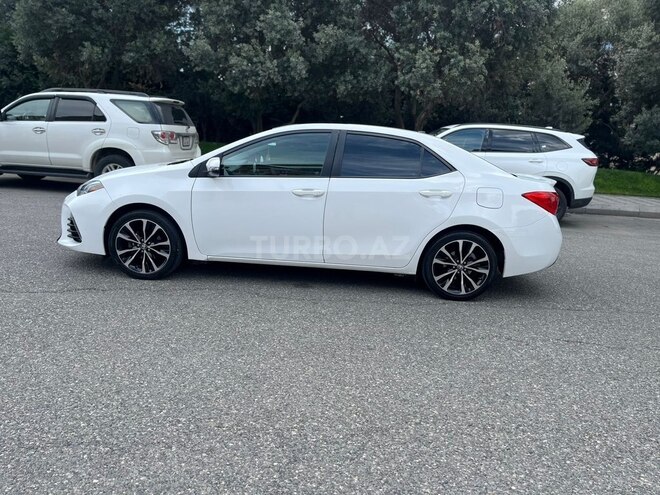 Toyota Corolla 2017, 190,000 km - 1.8 l - Bakı