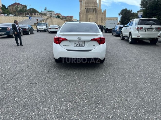 Toyota Corolla 2017, 190,000 km - 1.8 l - Bakı