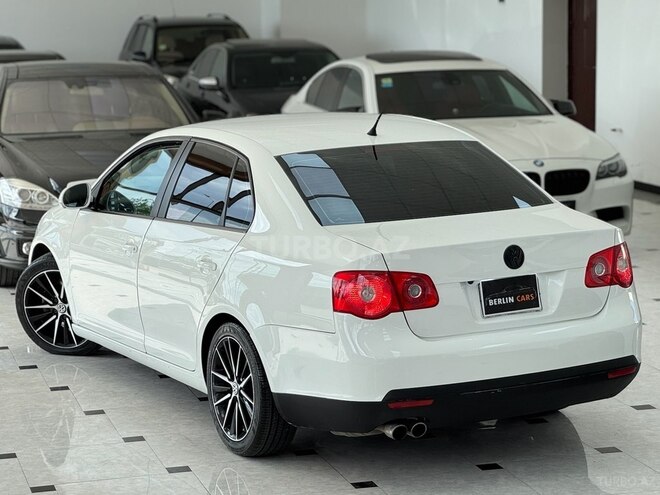 Volkswagen Jetta 2006, 197,000 km - 2.5 l - Bakı