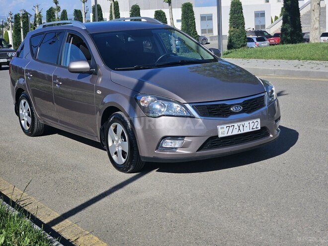 Kia Ceed 2009, 284,000 km - 1.6 л - Tovuz