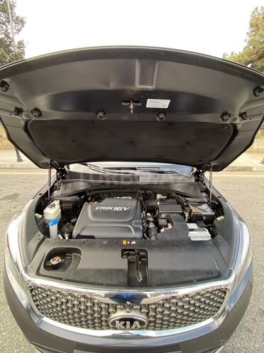 Kia Sorento-16