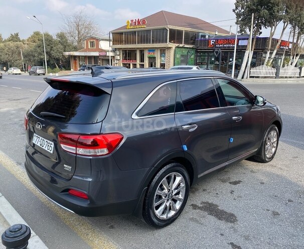 Kia Sorento-8
