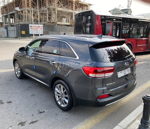 Kia Sorento-7
