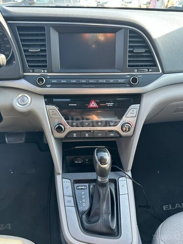 Hyundai Elantra 2017, 123,000 km - 2.0 l - Bakı