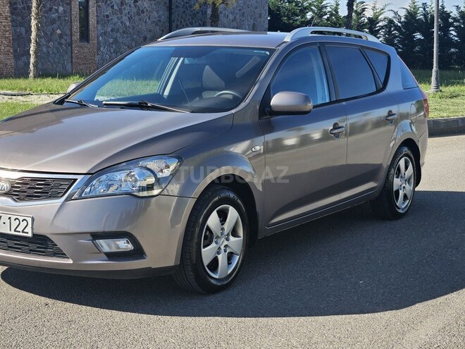 Kia Ceed 2009, 284,000 km - 1.6 л - Tovuz