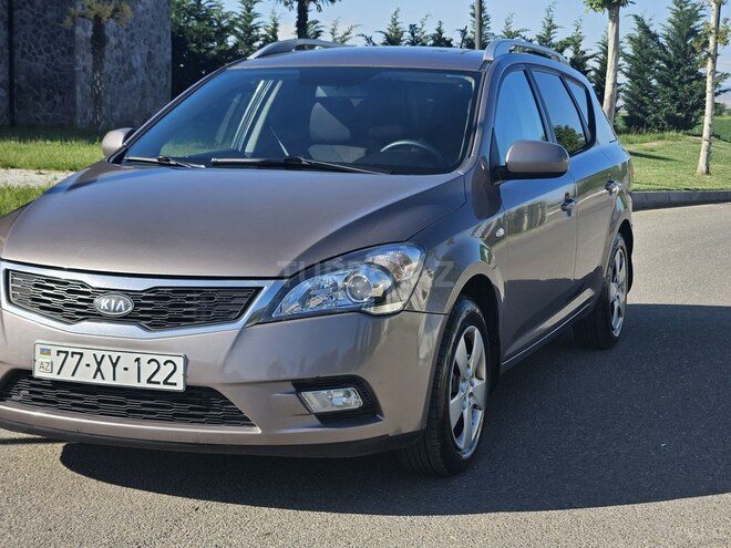 Kia Ceed 2009, 284,000 km - 1.6 л - Tovuz