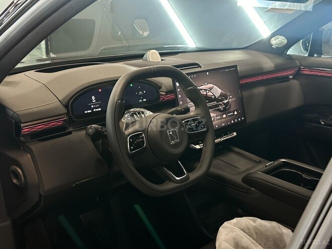 ZEEKR 7X-19
