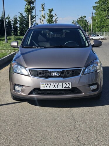Kia Ceed 2009, 284,000 km - 1.6 л - Tovuz