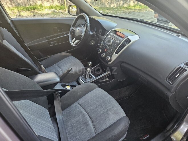 Kia Ceed 2009, 284,000 km - 1.6 л - Tovuz