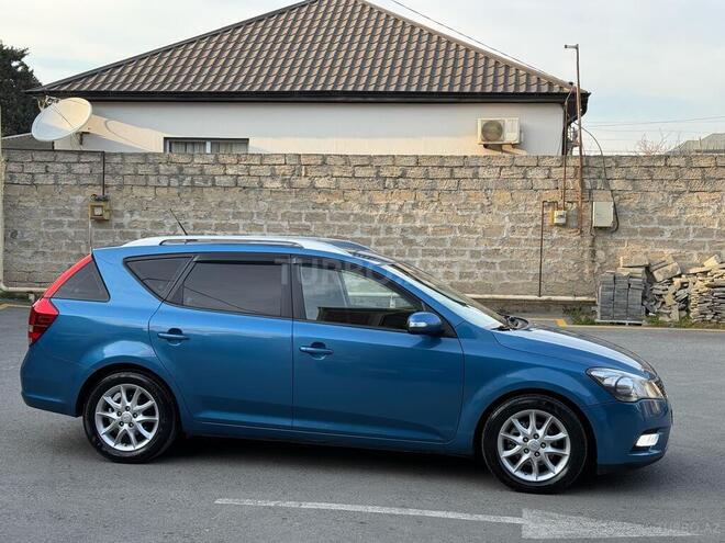 Kia Ceed 2010, 215,143 km - 1.6 л - Bakı