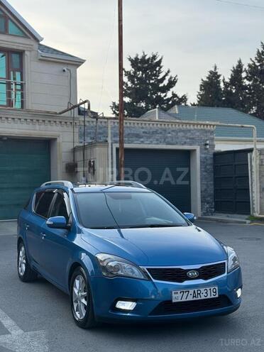 Kia Ceed 2010, 215,143 km - 1.6 л - Bakı