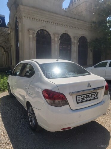 Mitsubishi Attrage 2015, 301,000 km - 1.2 l - Gəncə