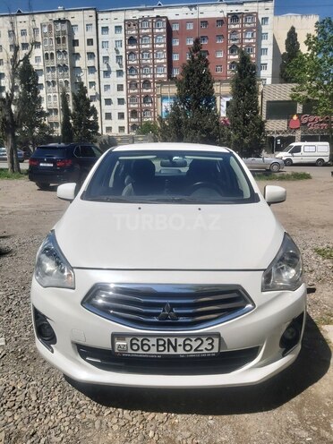 Mitsubishi Attrage 2015, 301,000 km - 1.2 l - Gəncə