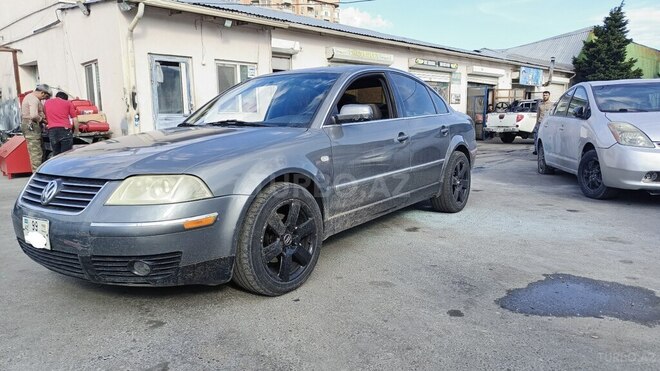Volkswagen Passat 2001, 229,780 km - 2.0 l - Bakı