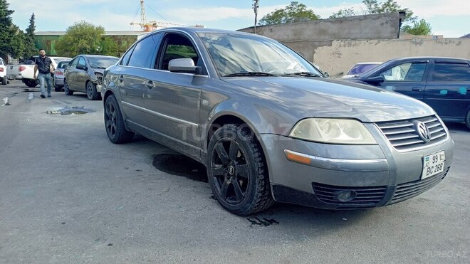 Volkswagen Passat 2001, 229,780 km - 2.0 l - Bakı
