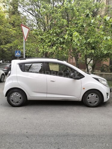 Chevrolet Spark 2011, 332,834 km - 1.0 l - Bakı