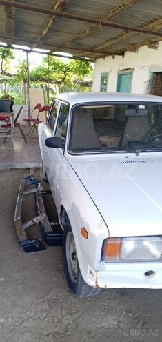 LADA (VAZ) 2107 1999, 29,330 km - 1.6 л - Salyan