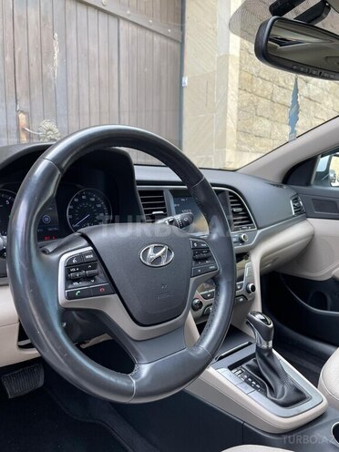 Hyundai Elantra 2016, 100,300 km - 2.0 л - Bakı