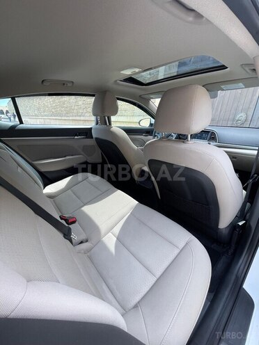 Hyundai Elantra 2016, 100,300 km - 2.0 л - Bakı