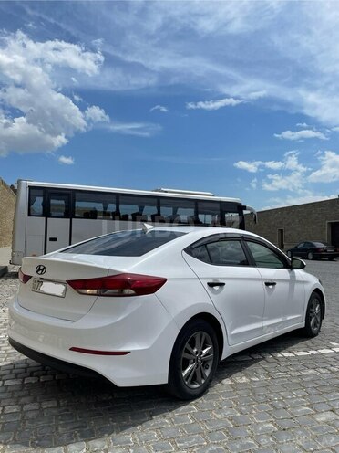 Hyundai Elantra 2016, 100,300 km - 2.0 л - Bakı