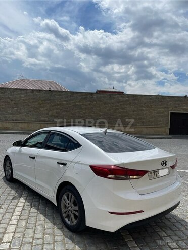 Hyundai Elantra 2016, 100,300 km - 2.0 л - Bakı