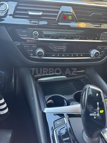 BMW 530-8