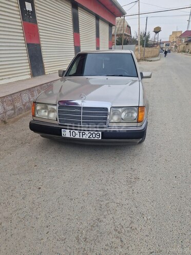 Mercedes E 230 1990, 355,000 km - 2.3 l - Bakı