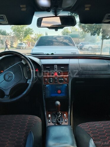 Mercedes C 200 1996, 480,000 km - 2.0 l - Zaqatala