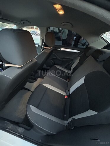 Skoda Rapid 2019, 151,000 km - 1.6 л - Bakı