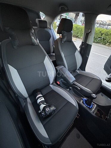 Skoda Rapid 2019, 151,000 km - 1.6 л - Bakı