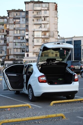 Skoda Rapid 2019, 151,000 km - 1.6 л - Bakı