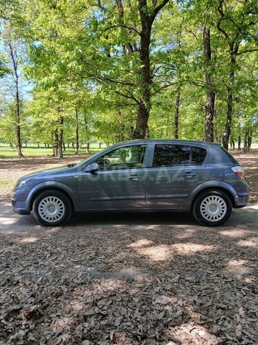 Opel Astra 2005, 250,000 km - 1.4 l - Masallı
