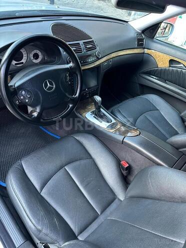 Mercedes E 240 2004, 300,000 km - 2.4 l - Bakı