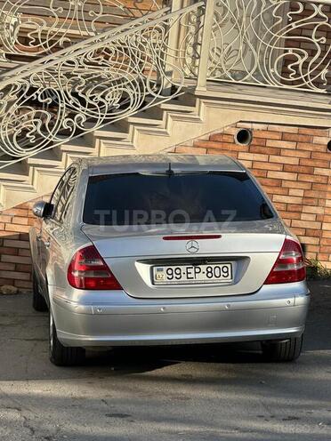 Mercedes E 240 2004, 300,000 km - 2.4 l - Bakı